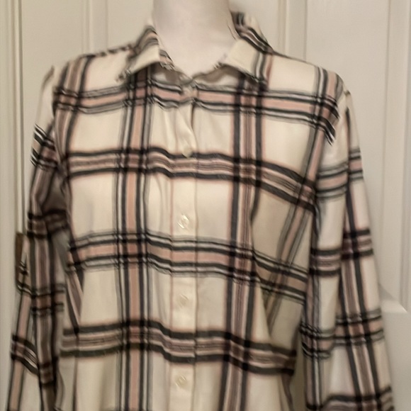 LOFT Plaid Flannel Oversized Everyday Shirt - Picture 2 of 9